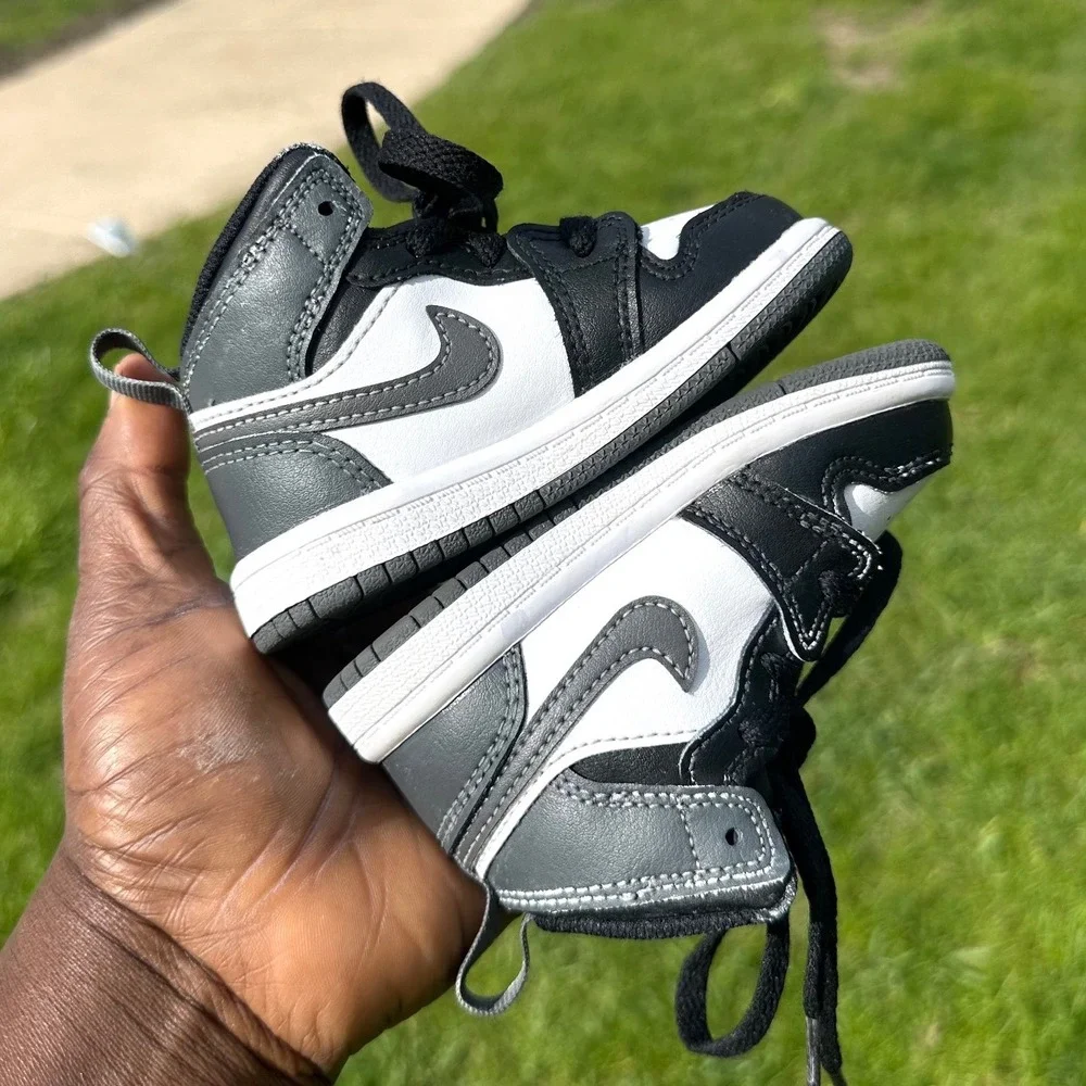 Nike Jordan‎ 1 Mid Infant Baby Sneakers Size 5 Iron Grey Shoes